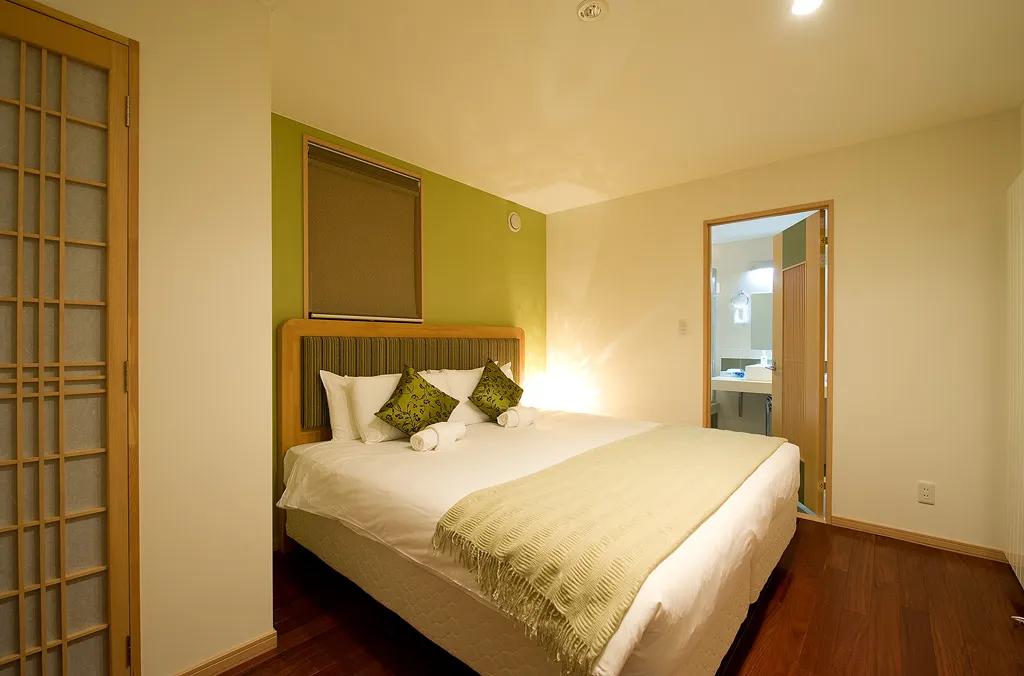 2012-05-04 Cecuko C Interior edits - Glen Claydon Photography